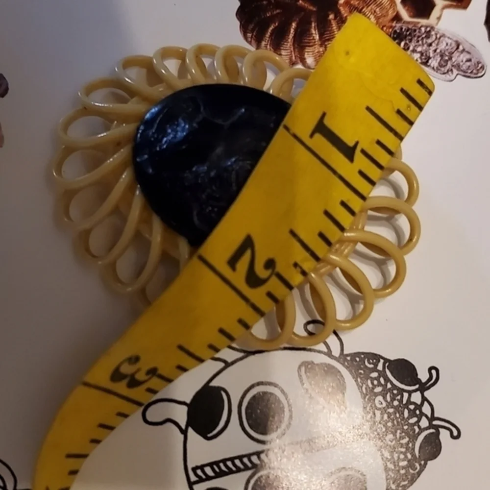 Celluloid Vintage portrait‎ brooch